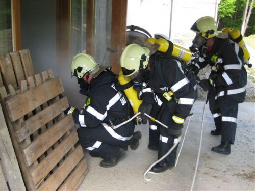 Vorschaubild 17 vom Album Feuerwehr- und Bergebereitschaftsübung am 19. 4. 2009
