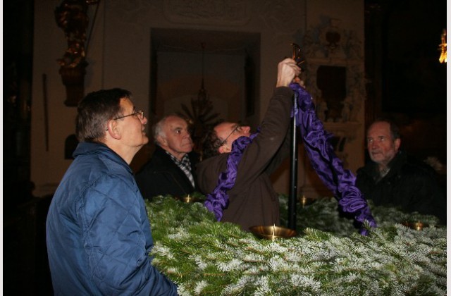 Foto vom Album Adventkranz-Segnung 2011