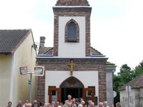 Vorschaubild 1 vom Album Segnung Kapelle Oberlanzendorf