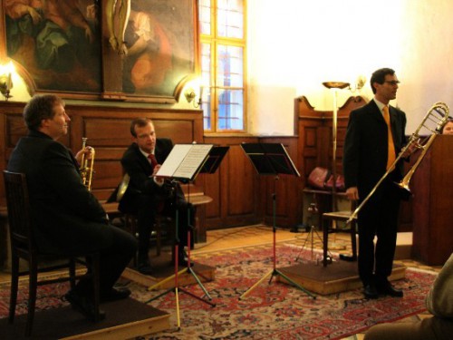 Vorschaubild 1 vom Album Benefizkonzert Trio Colore Wien 2013