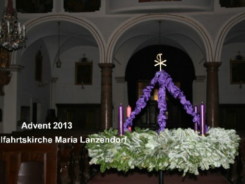 Vorschaubild 1 vom Album Adventkranzsegnung und Marialanzendorfer Adventmarkt 2013